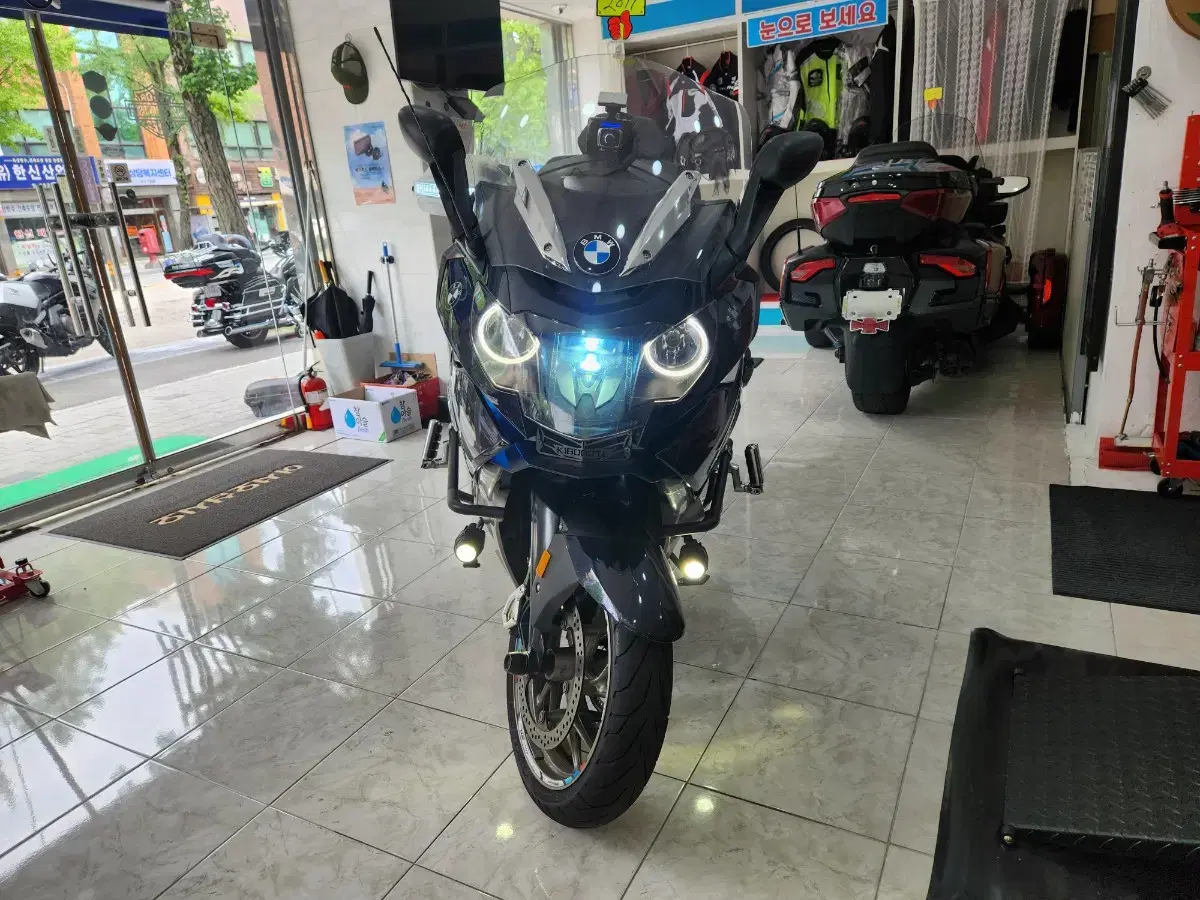 BMW K1600GTL 년식2011 무사고 상태 A급 바이크