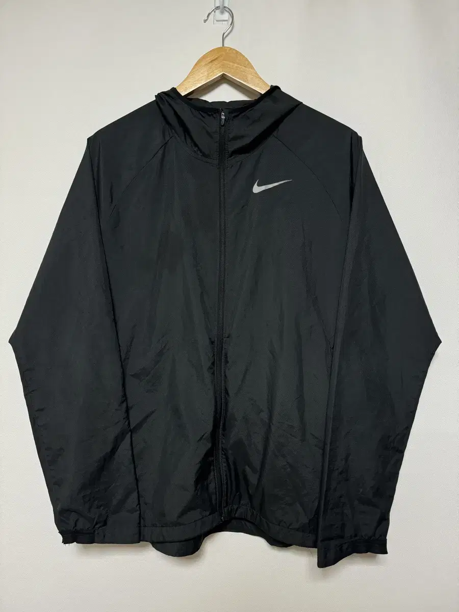 Nike Swoosh Windbreaker Hoodie 100 Black