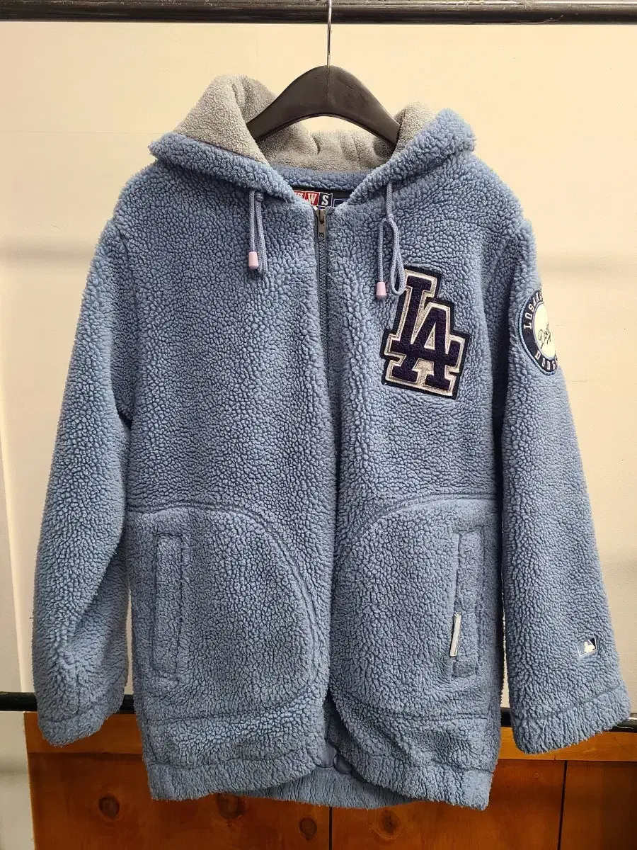 WWS Los Angeles Dodgers Zip-Up Hoodie