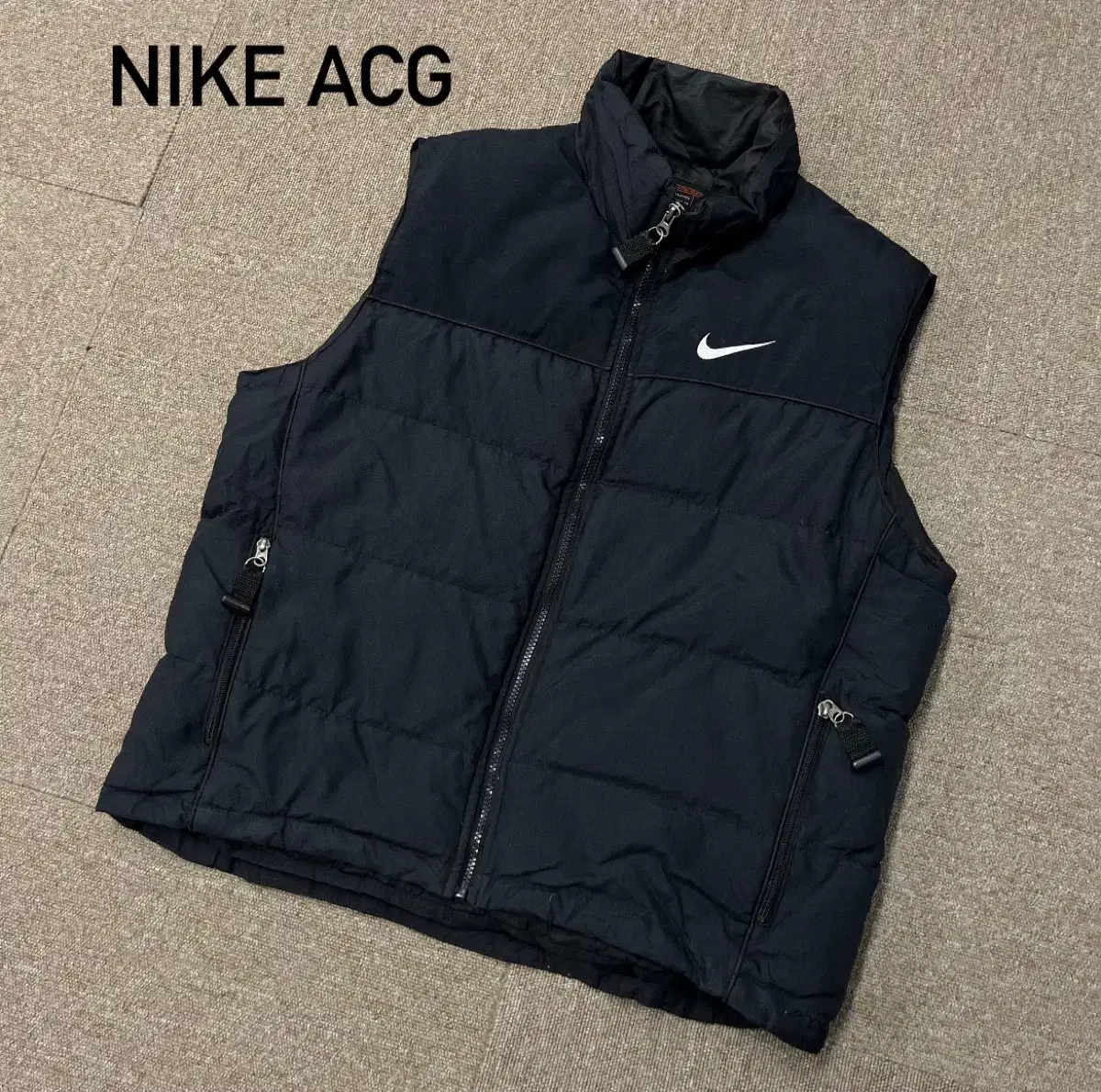 [100] Nike ACG Padded Vest