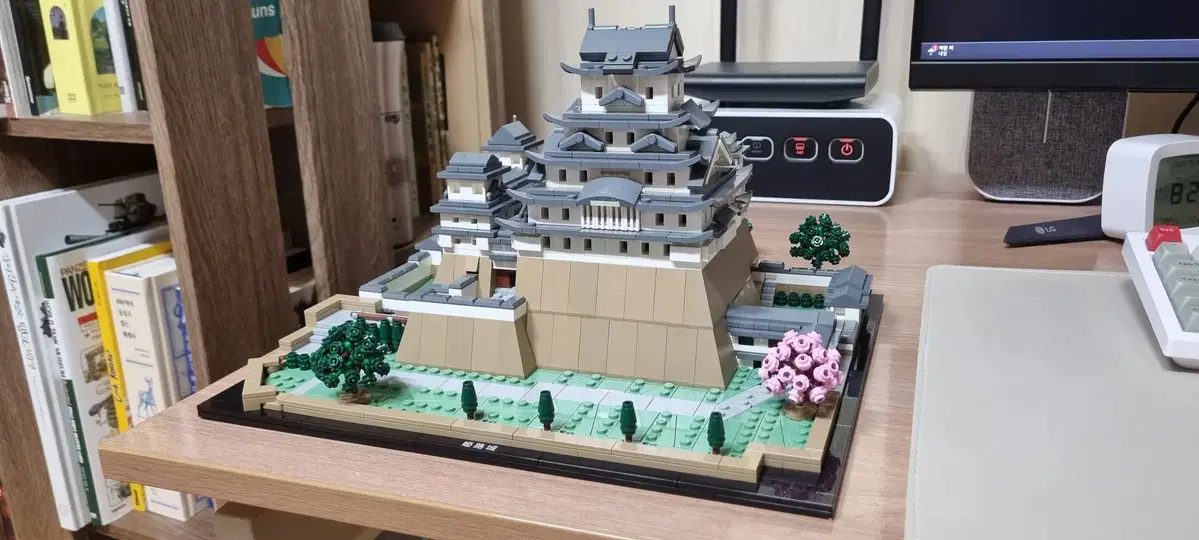 LEGO Architecture 21060 Himeji Castle Used