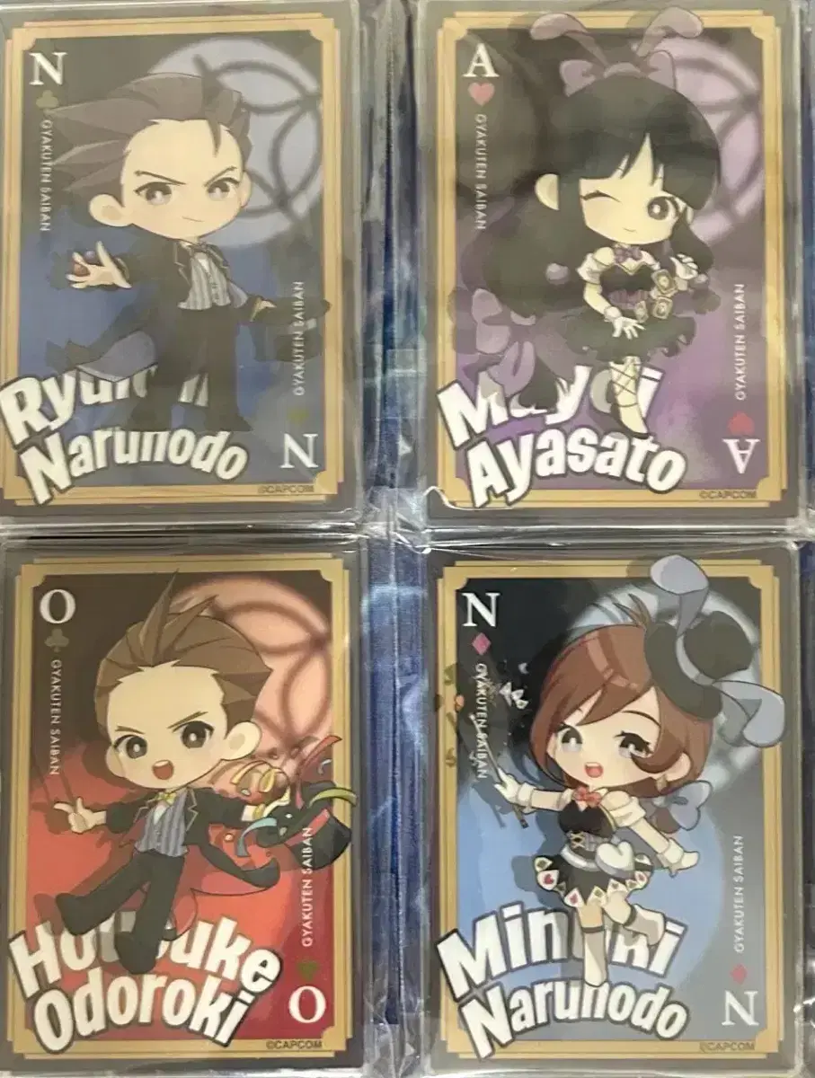 Reverse Capcom Café kard acrylic stand sells