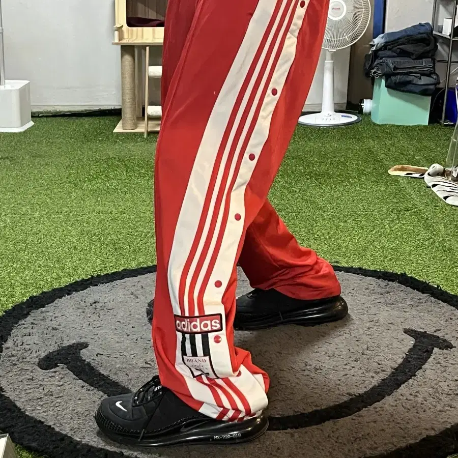 아디다스 아디브레이크 트랙팬츠 레드 Adidas