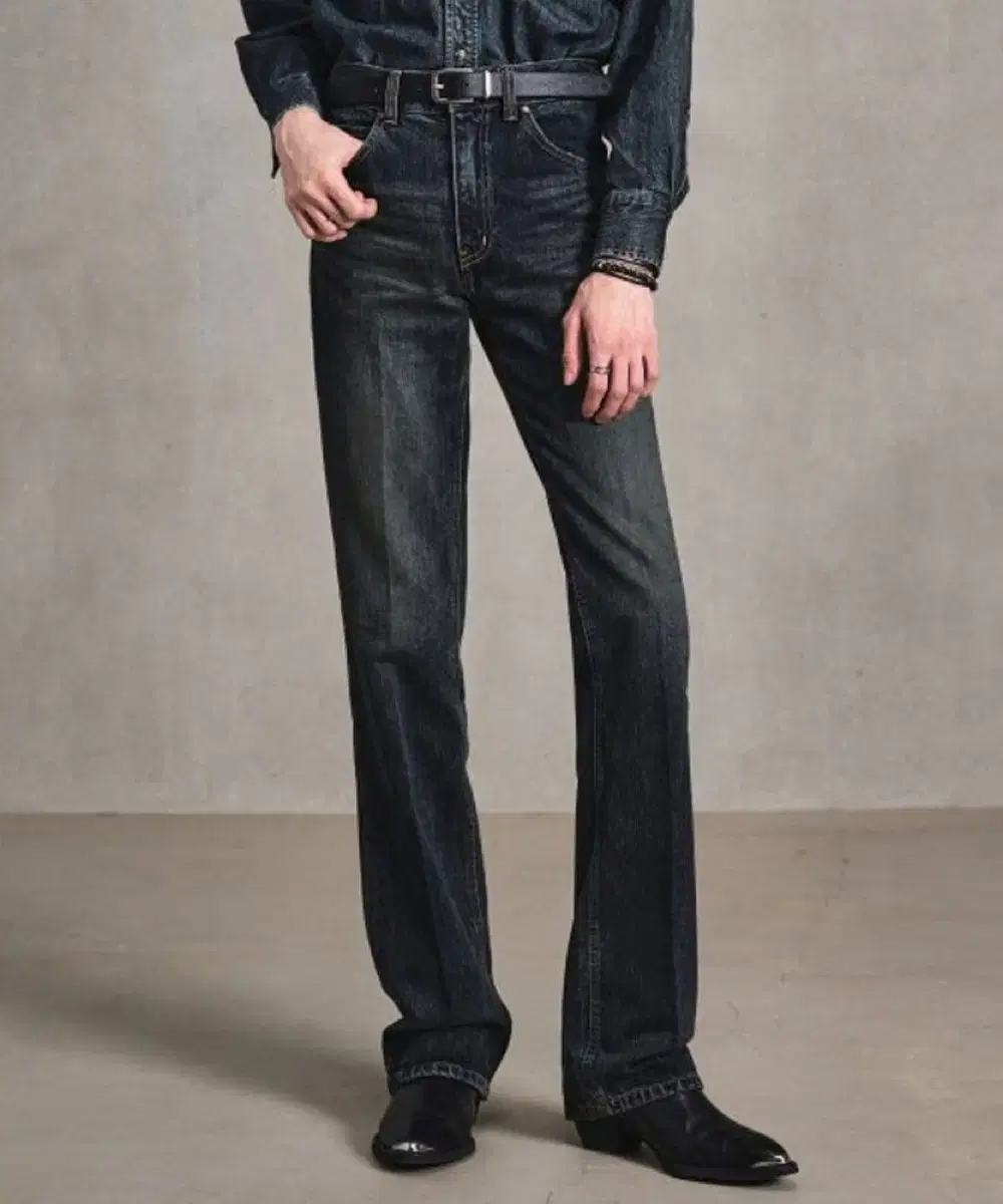 Elmud Akira Flared Denim Deep Bloo