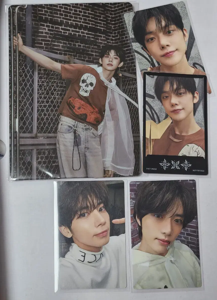 Chikai solo version weverse pre-order benefit and photocard Yeonjun/ Beomgyu/ Taehyun