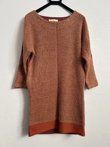개럴개런트중고 오렌지 계열의 니트 원피스