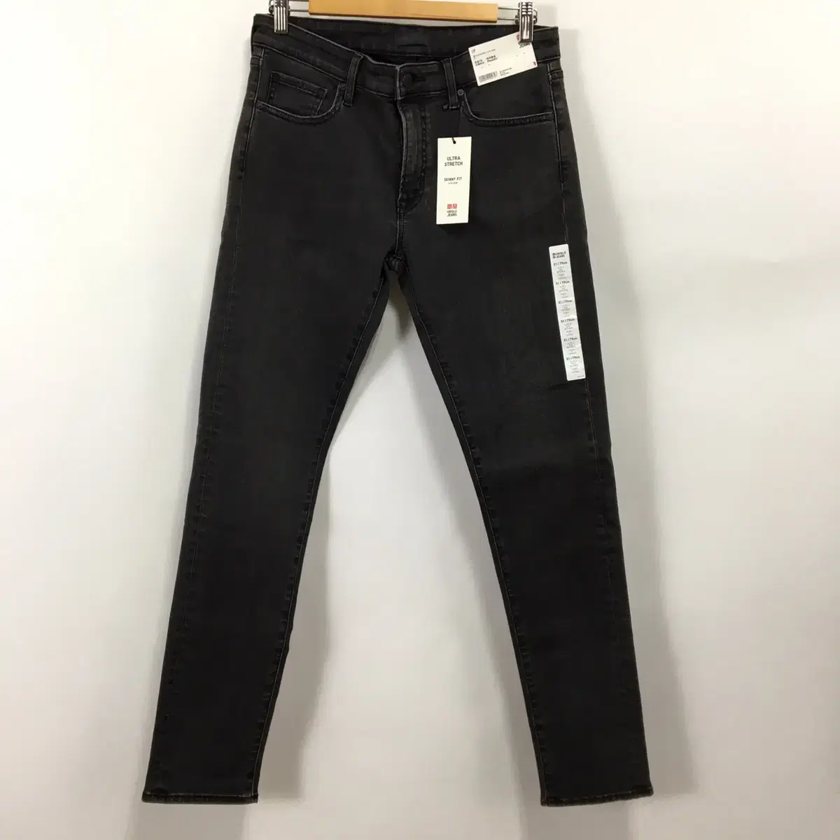 Uniqlo (New) Washed Black Denim Jins Men's 31" Span