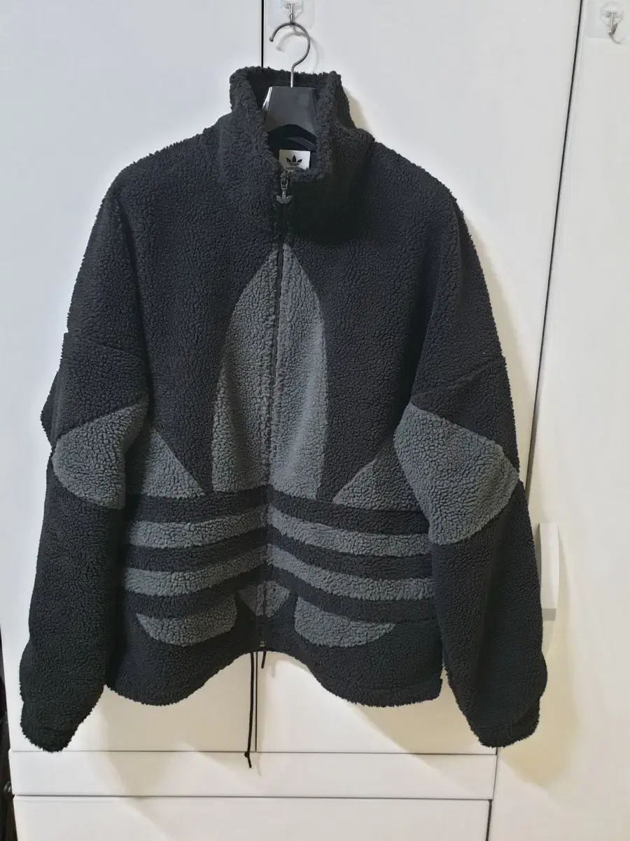 [L] adidas Victrefoil Fleece