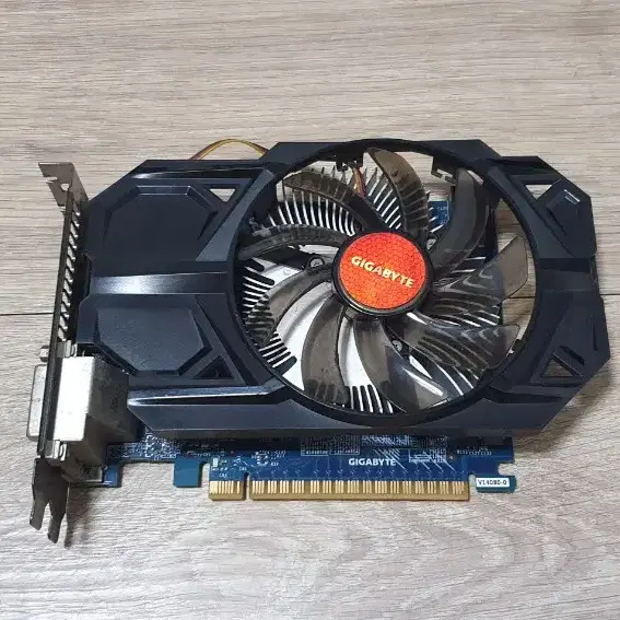 기가바이트 GTX 750Ti 그래픽카드