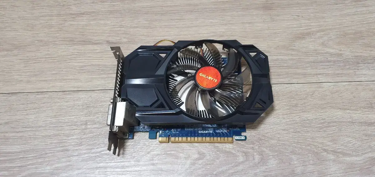 기가바이트 GTX 750Ti 그래픽카드