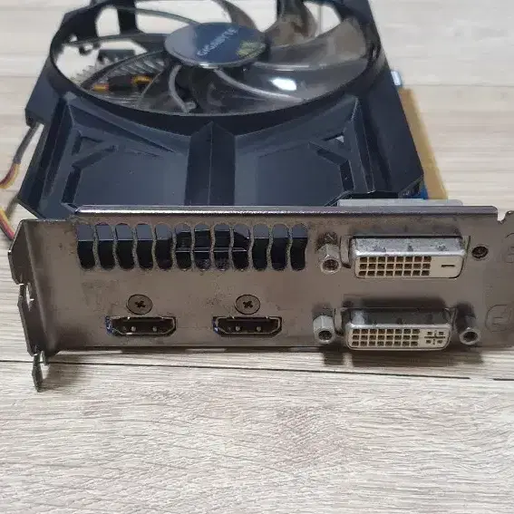 기가바이트 GTX 750Ti 그래픽카드