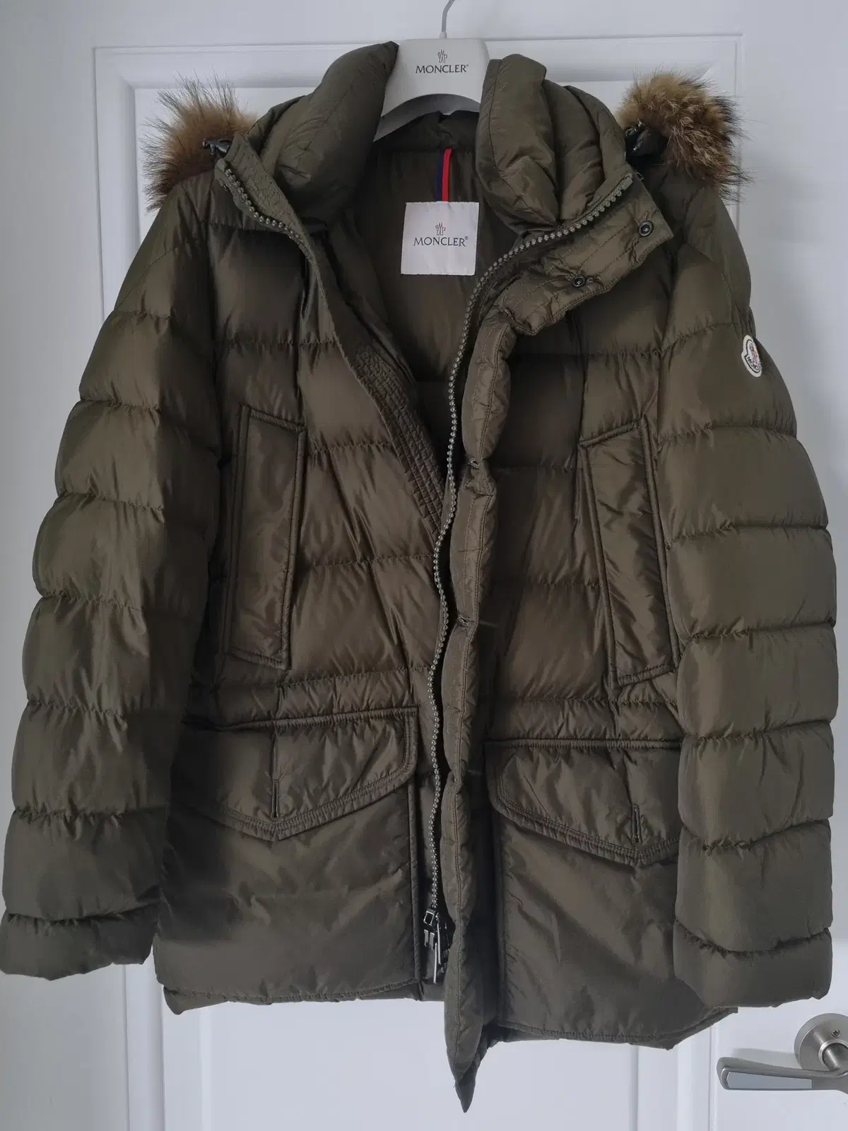 Department store version Moncler Clooney padded khaki size 3