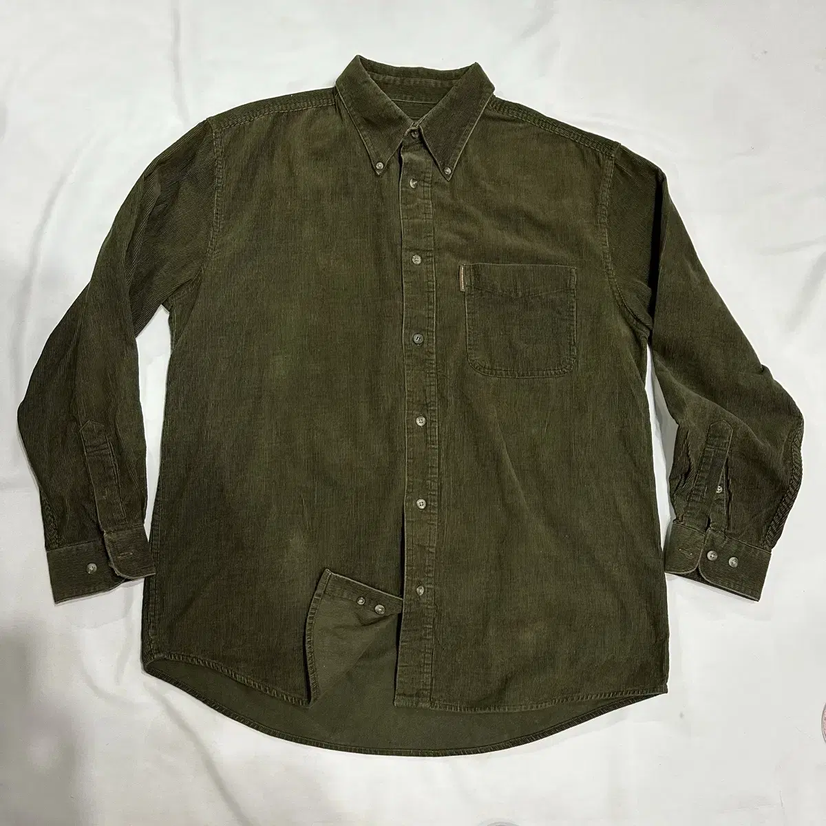 Vintage Olive Khaki Corduroy Long-Sleeved ShirtM