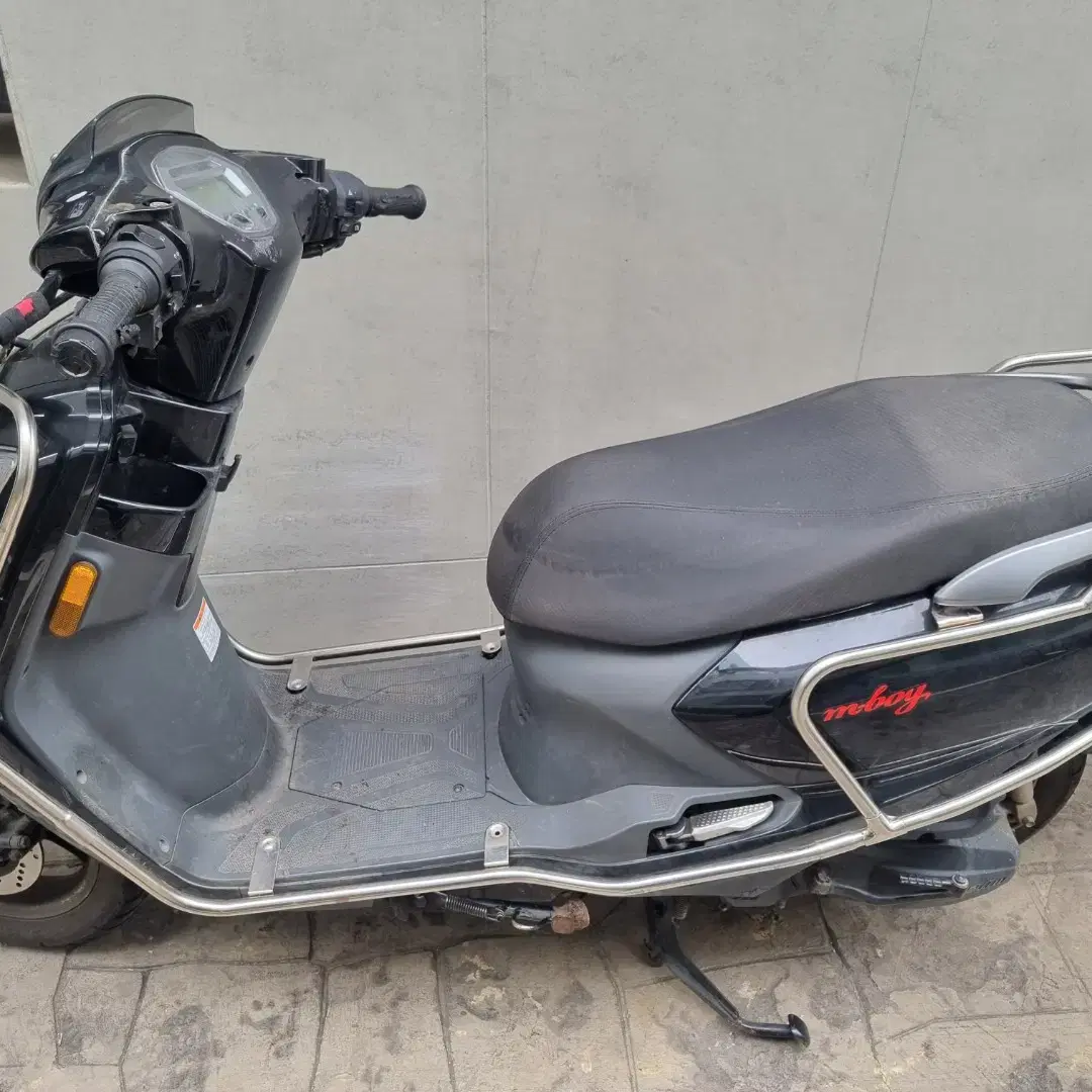 pcx21abs+dna엠보이125 2대일괄판매