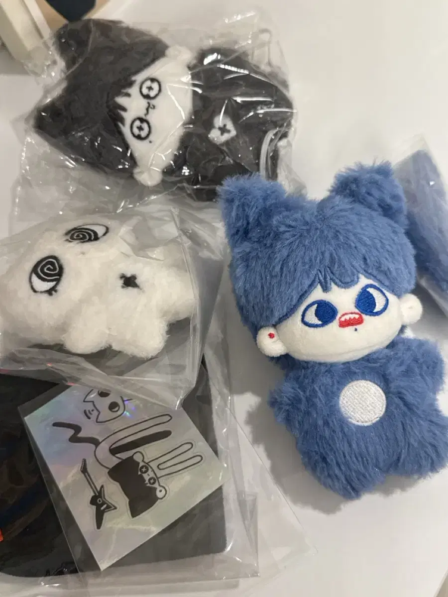 Treasure asahi junkyu doll shark kun kun kun kun kun wts