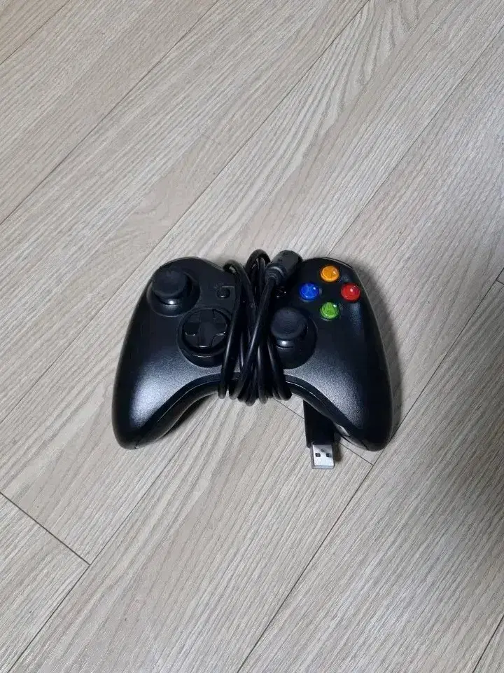 XBOX 360 호환 컨트롤러