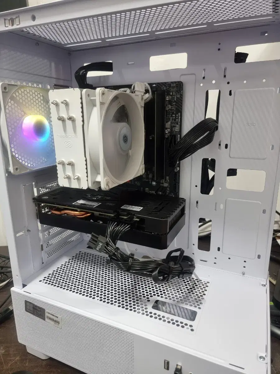 as빵빵한 ryzen7 5700x3D RTX3070 겜본체