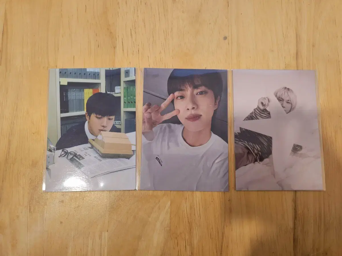 BTS Seokjin pop up pre-order benefit Photocard