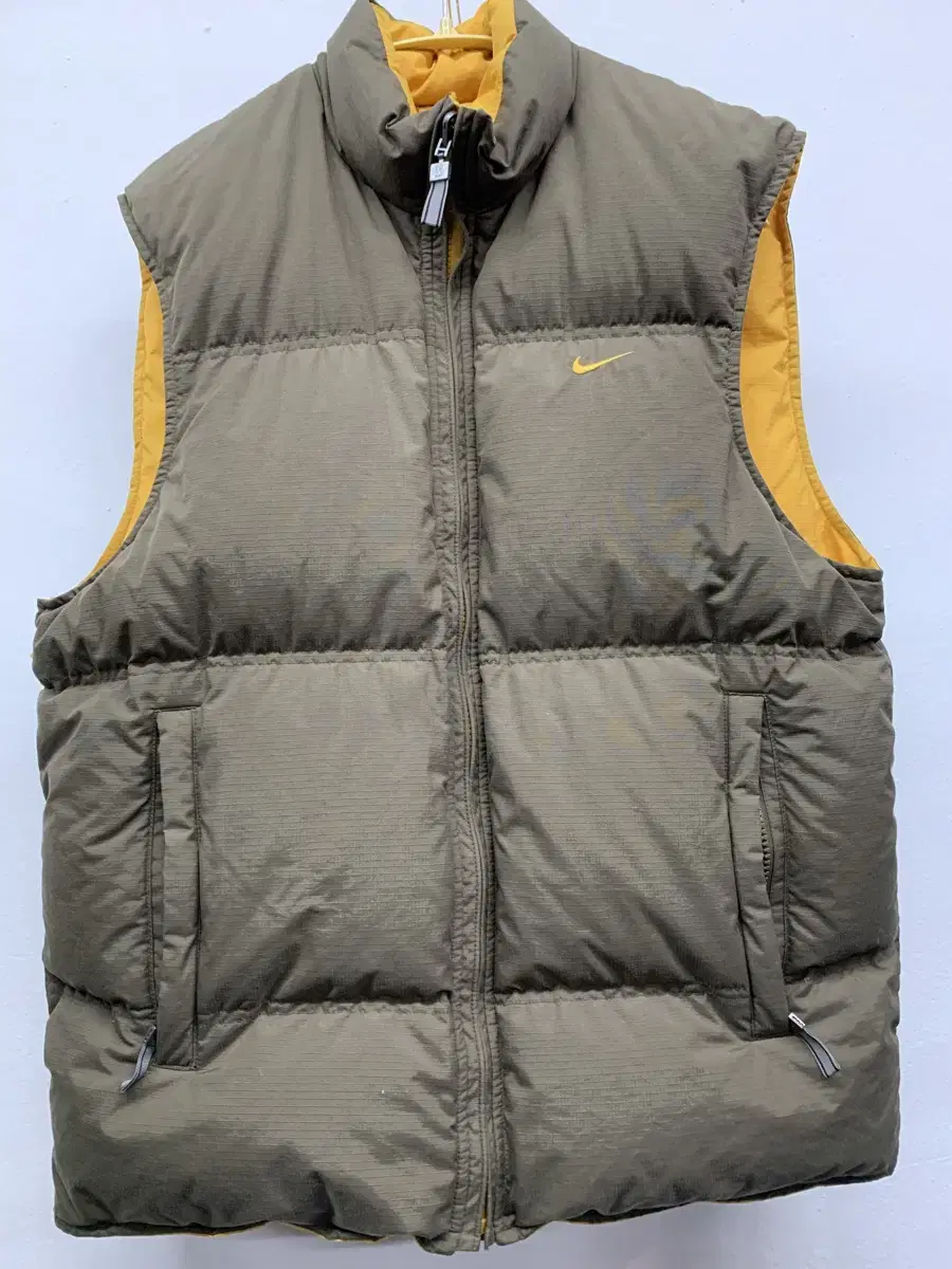 Nike Double-Sided Padded Vest95