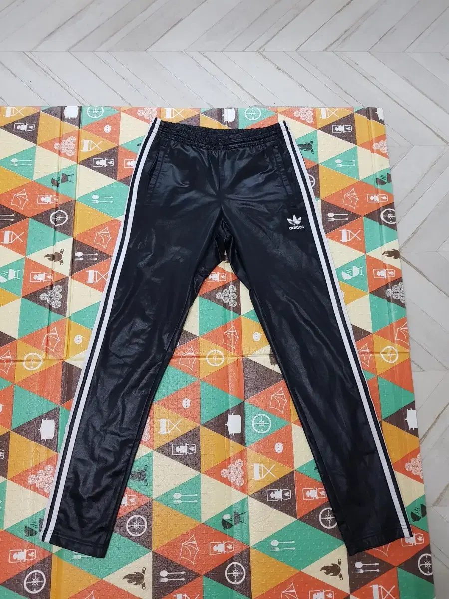 Adidas Trousers Pants 29-30