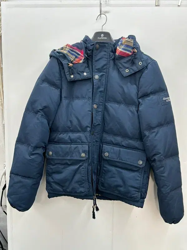 Large Abercrombie Peach Old School Duck Down Puffer Navy Men'sPadded