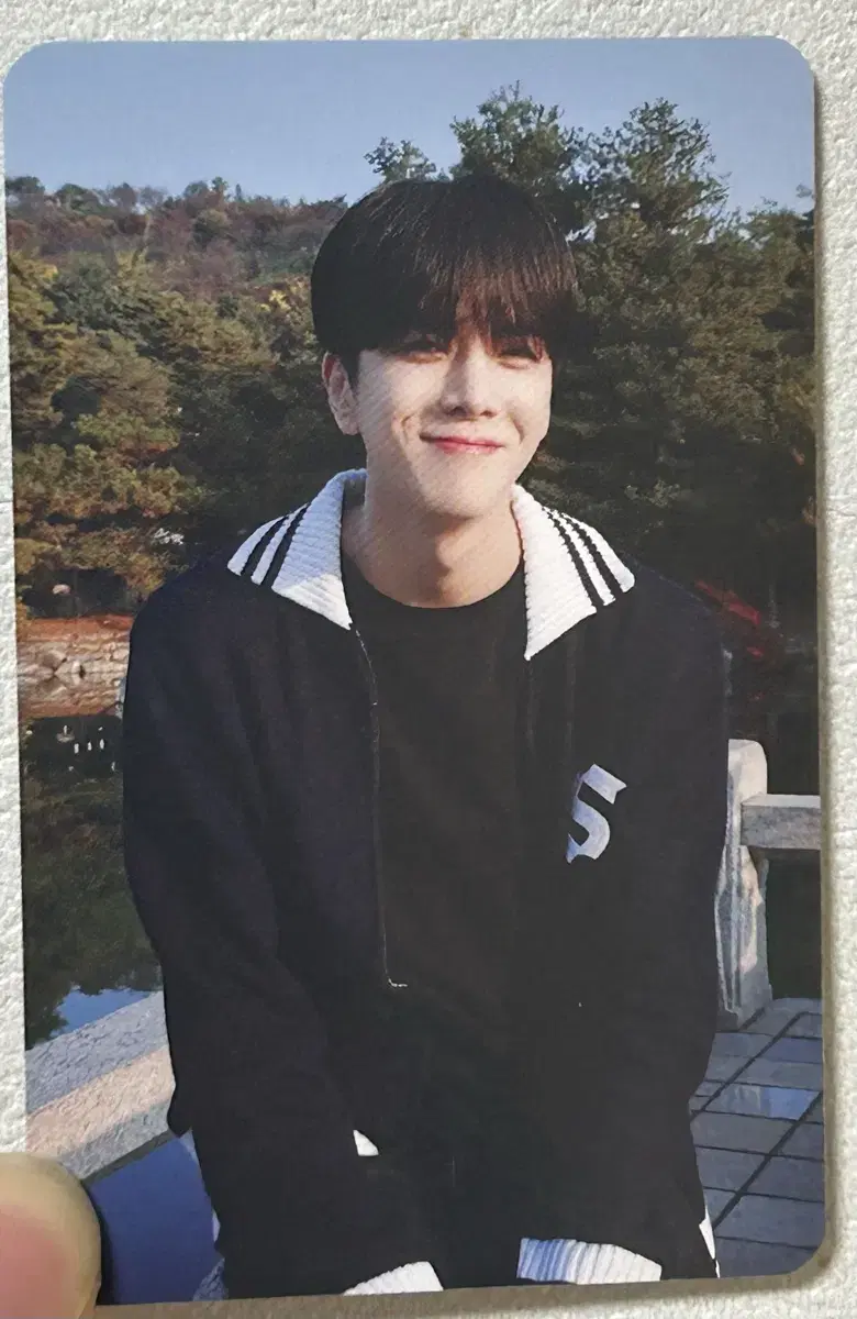 The Boyz younghoon photocard Sells