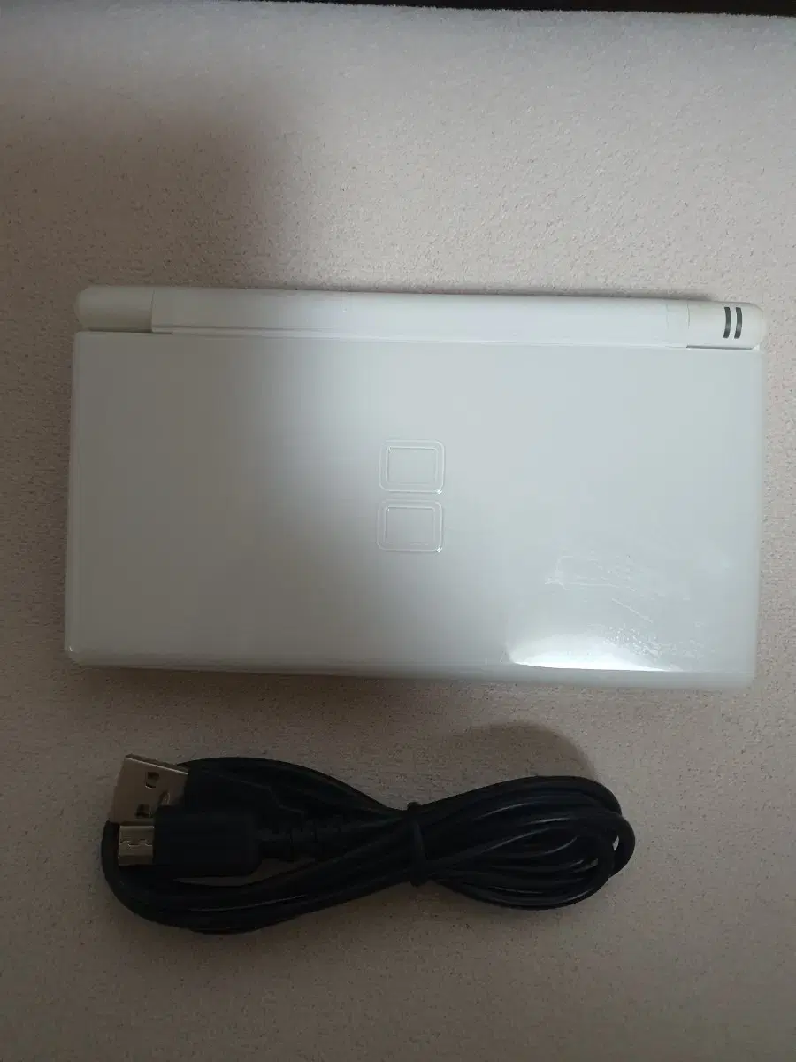 닌텐도 DS lite 화이트(상태좋음)