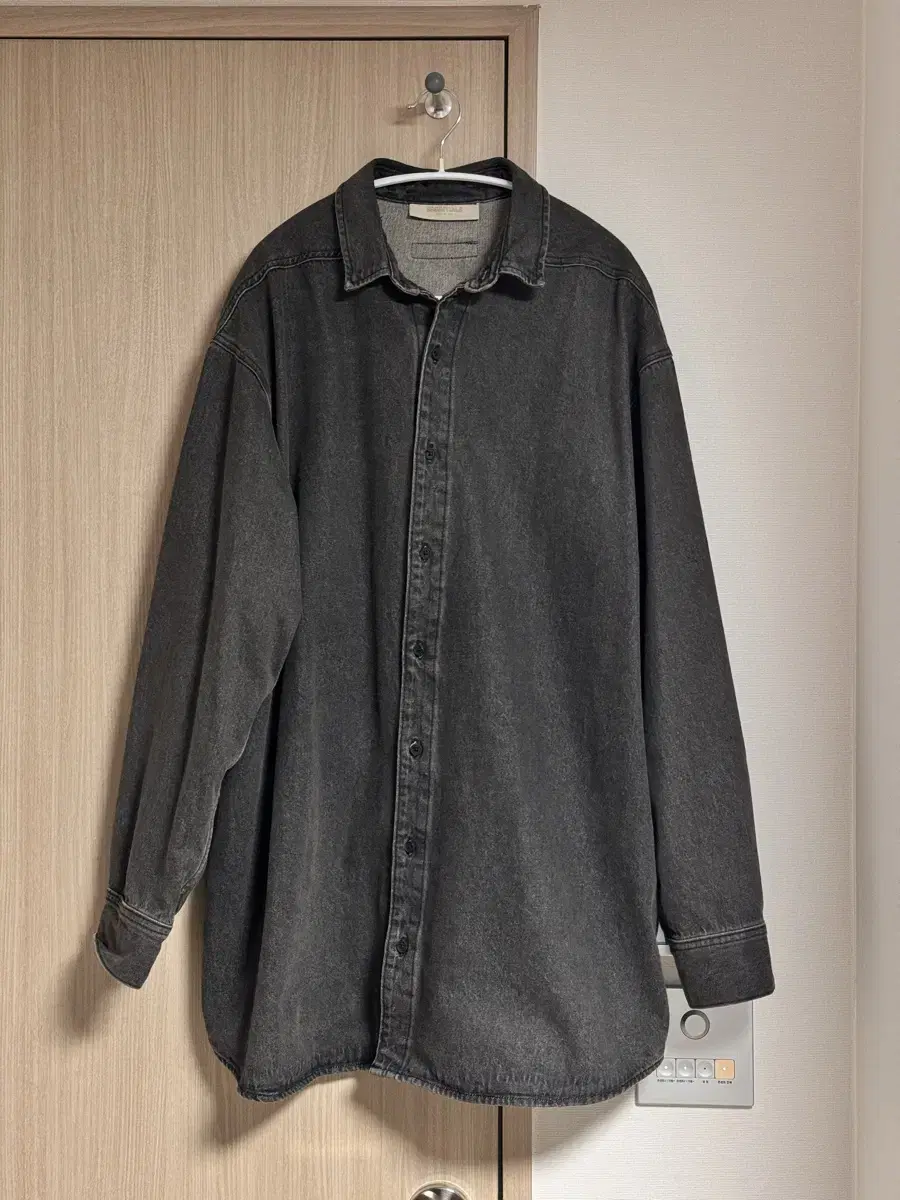 Fear of God Essential Long Sleeve Shirt M