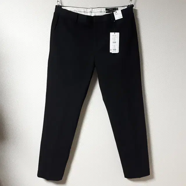 34/TATE Black Winter Slim Fit Trousers/34-686