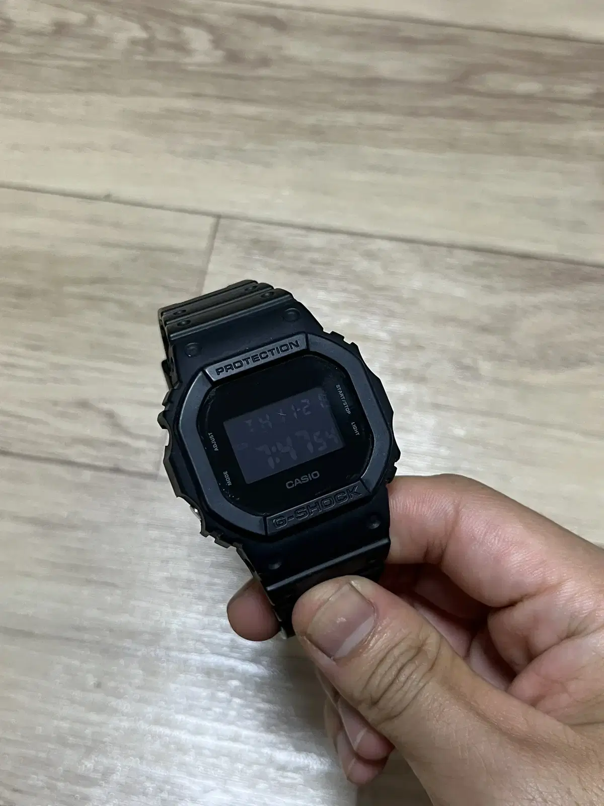 지샥 dw5600bb 판매.