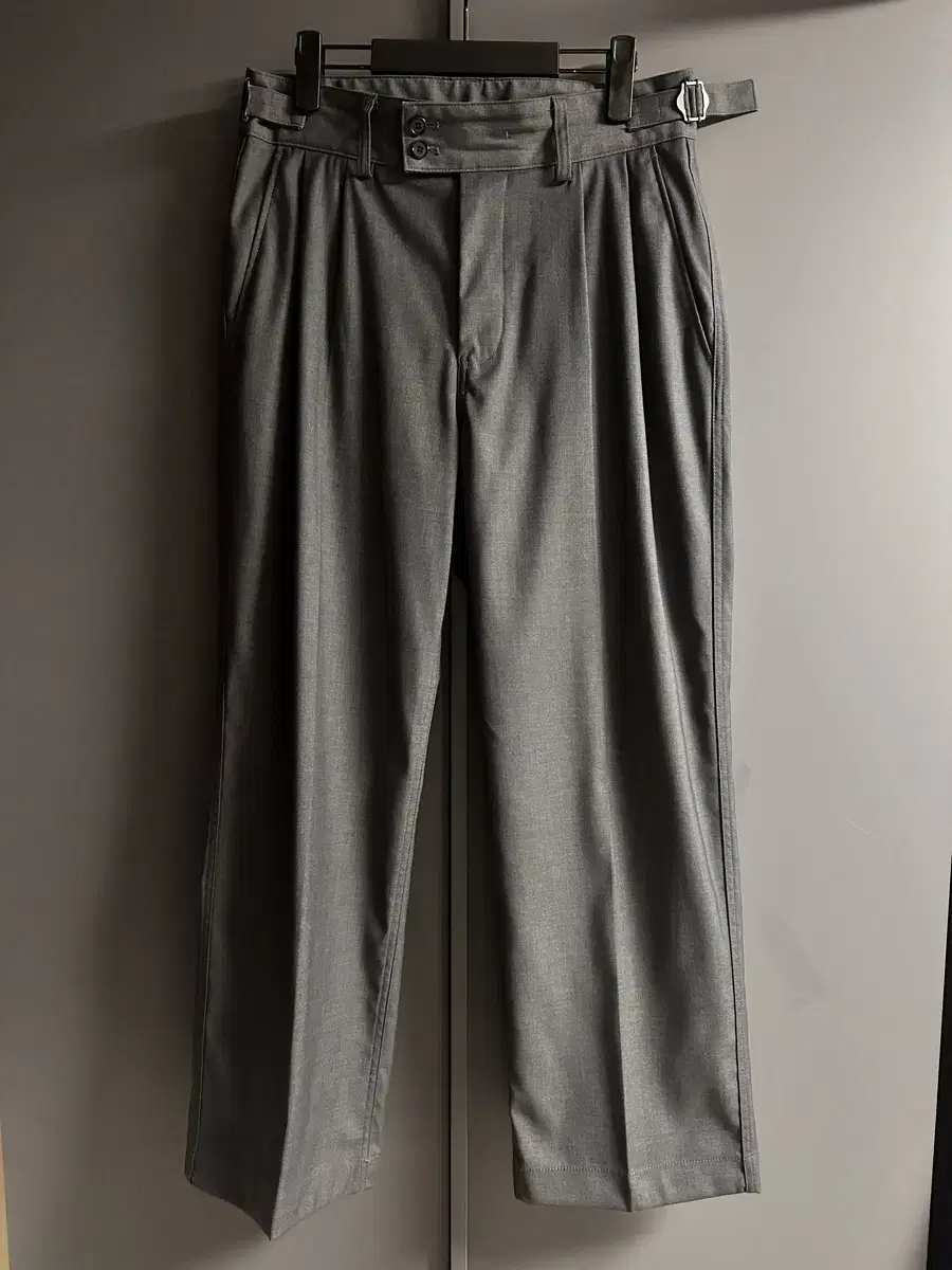 AnotherOfficeSantiago slacks Hathergray l1 size