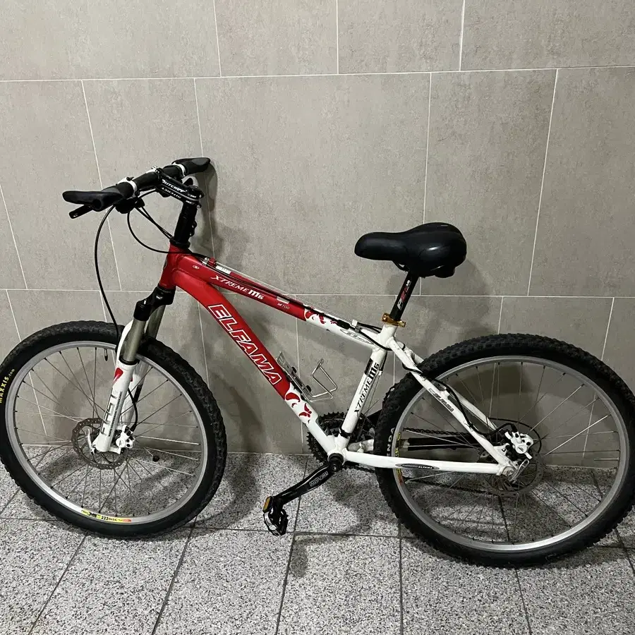 엘파마 익스트림 M6 M700 MTB