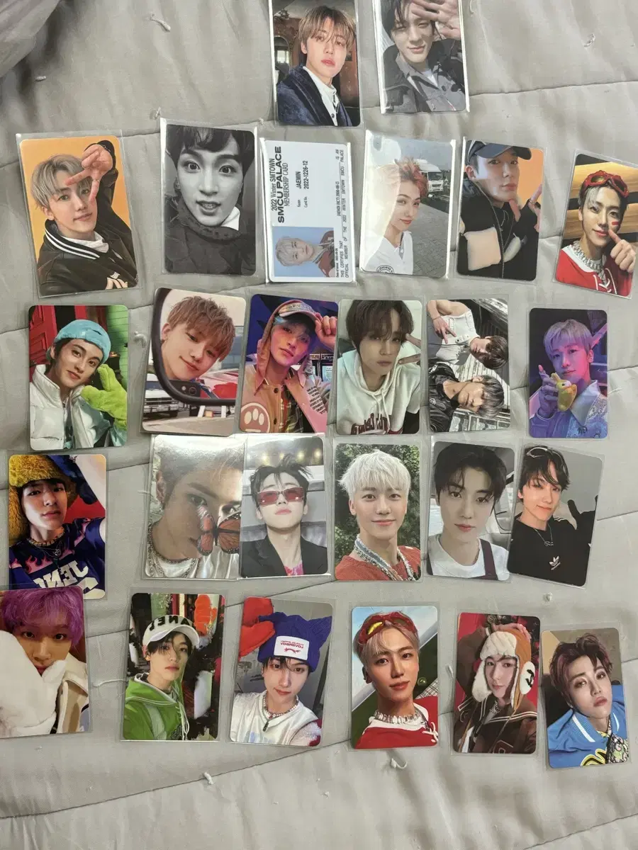 NCT photocard sells in bulk