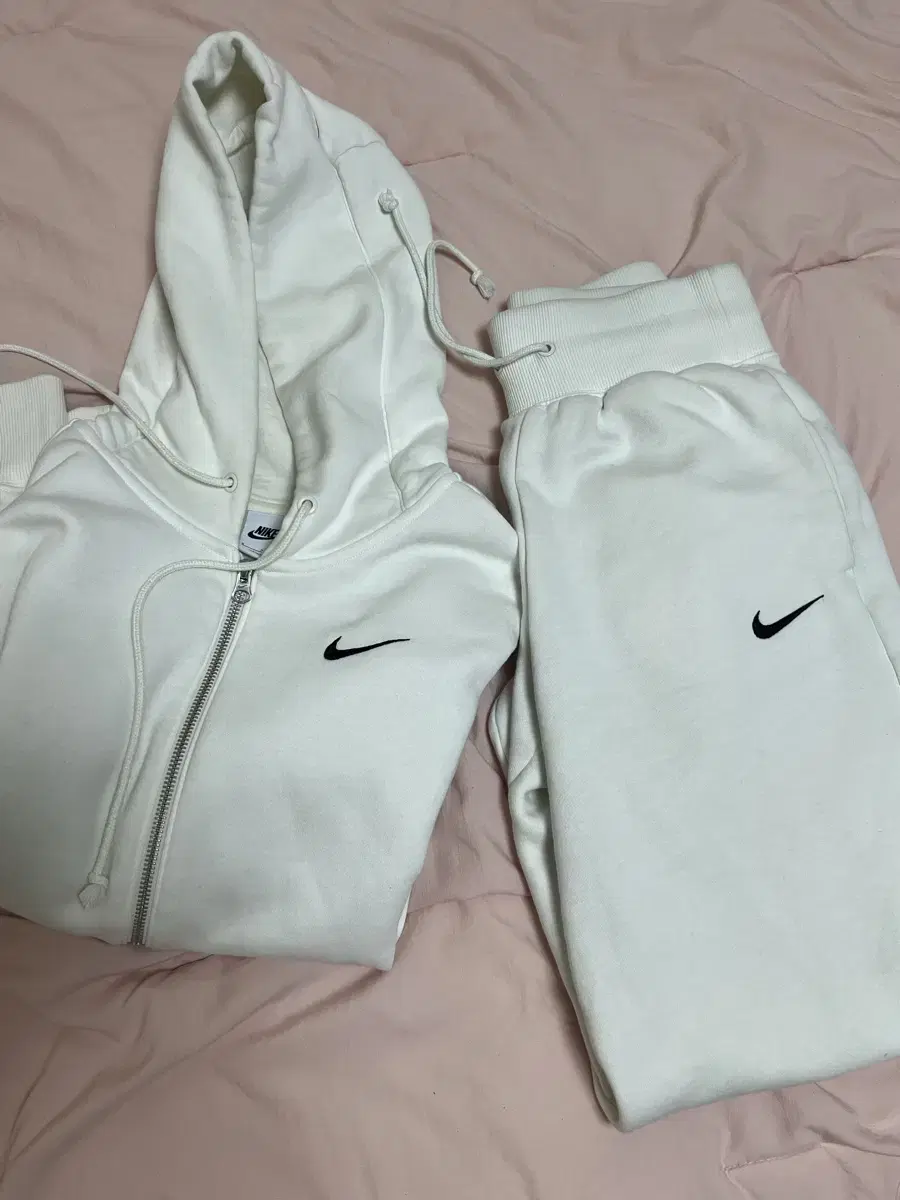 Nike Women's Tracksuit Set