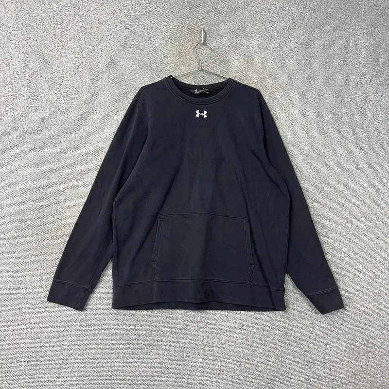 Under Armour Logo Pocket Black Bomber XL