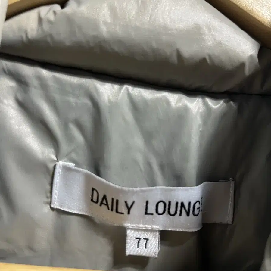 66-77 DAILY LOUNGE 덕다운 오리털 경량패딩자켓 정품