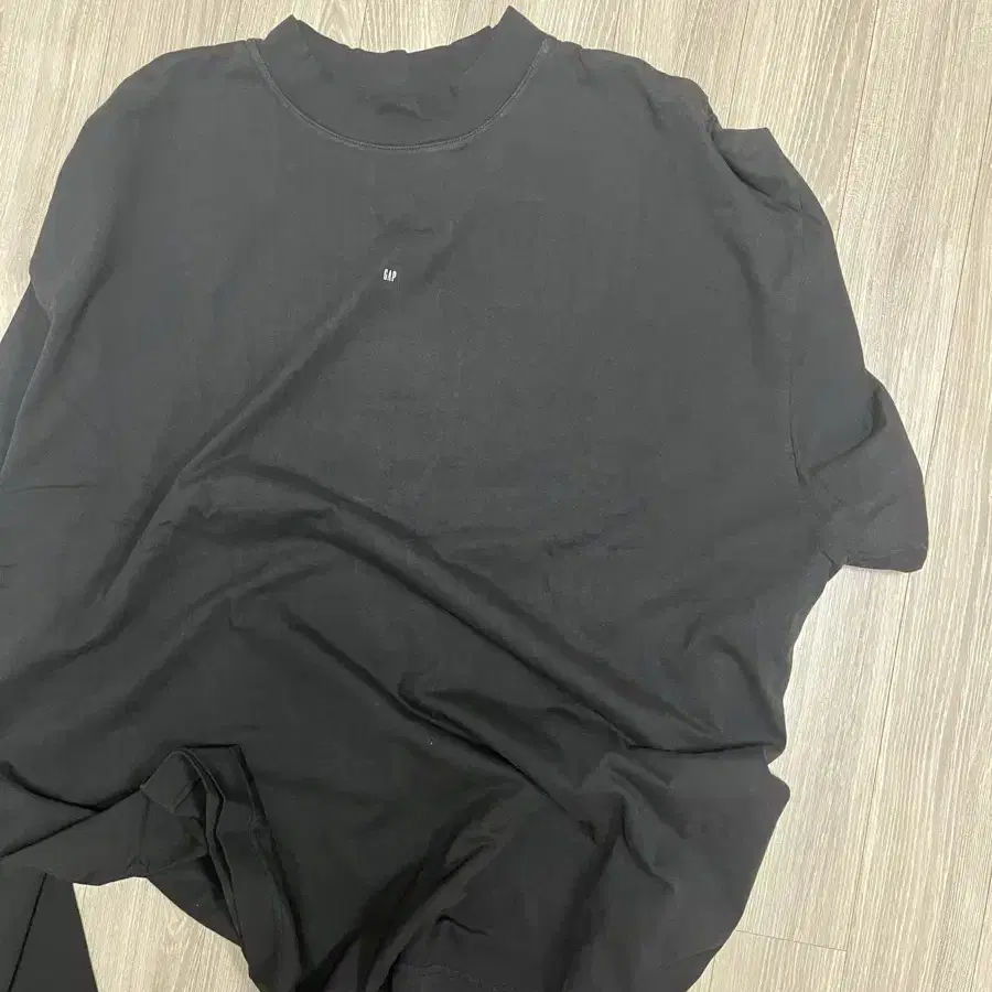 Yeezy Gap Balenciaga Logo모크넥 티셔츠(XL)