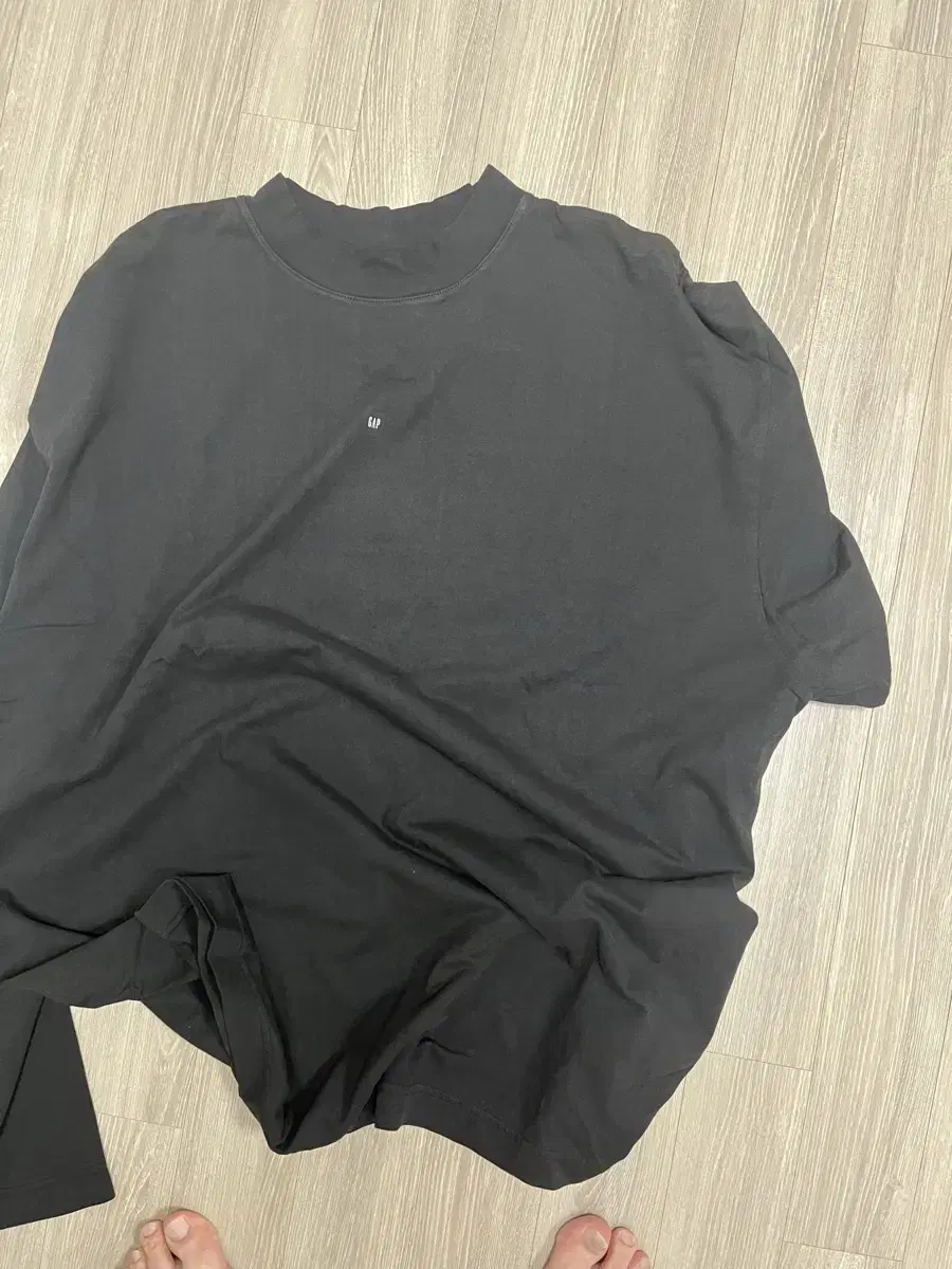 Yeezy Gap Balenciaga Logo모크넥 티셔츠(XL)