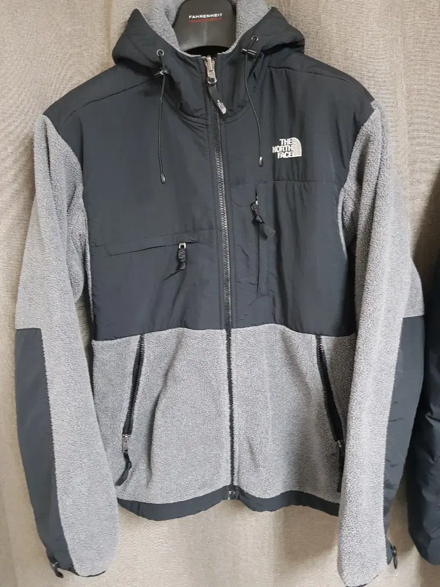 The North Face Denali Hooded Fleece Jacket Furless