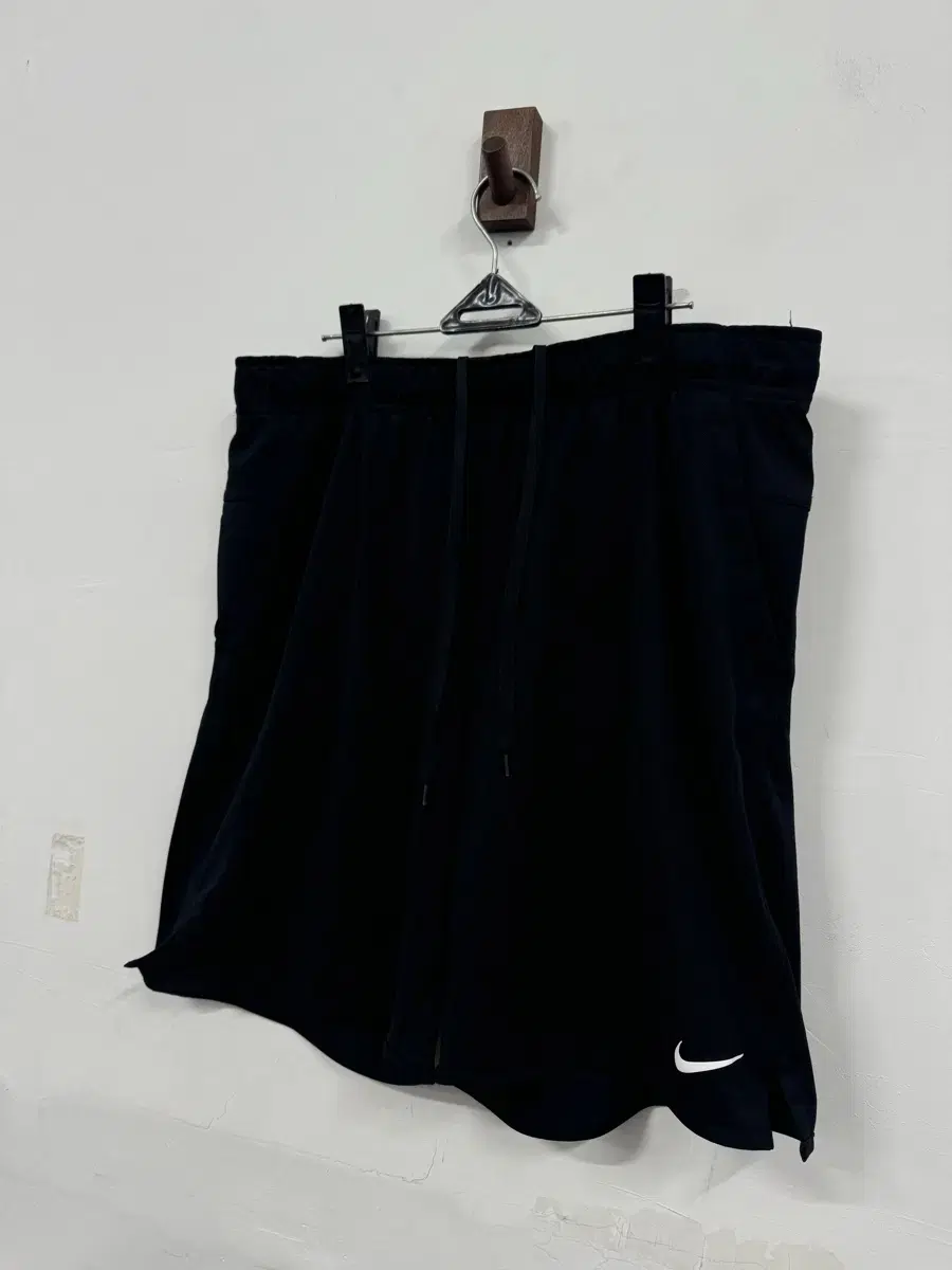 (35-36)Nike Swoosh Dry Fit Totality Vahn