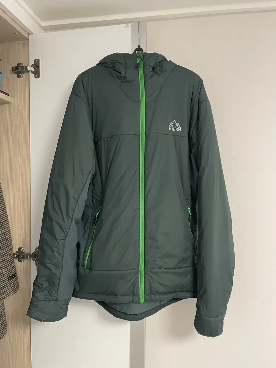 FJERN insulated jacket, size XL, sell.