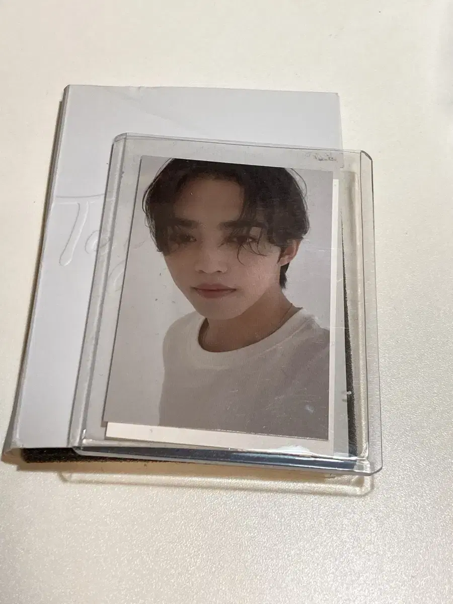 Seventeen Sixth Anniversary Pendant photocard in bulk