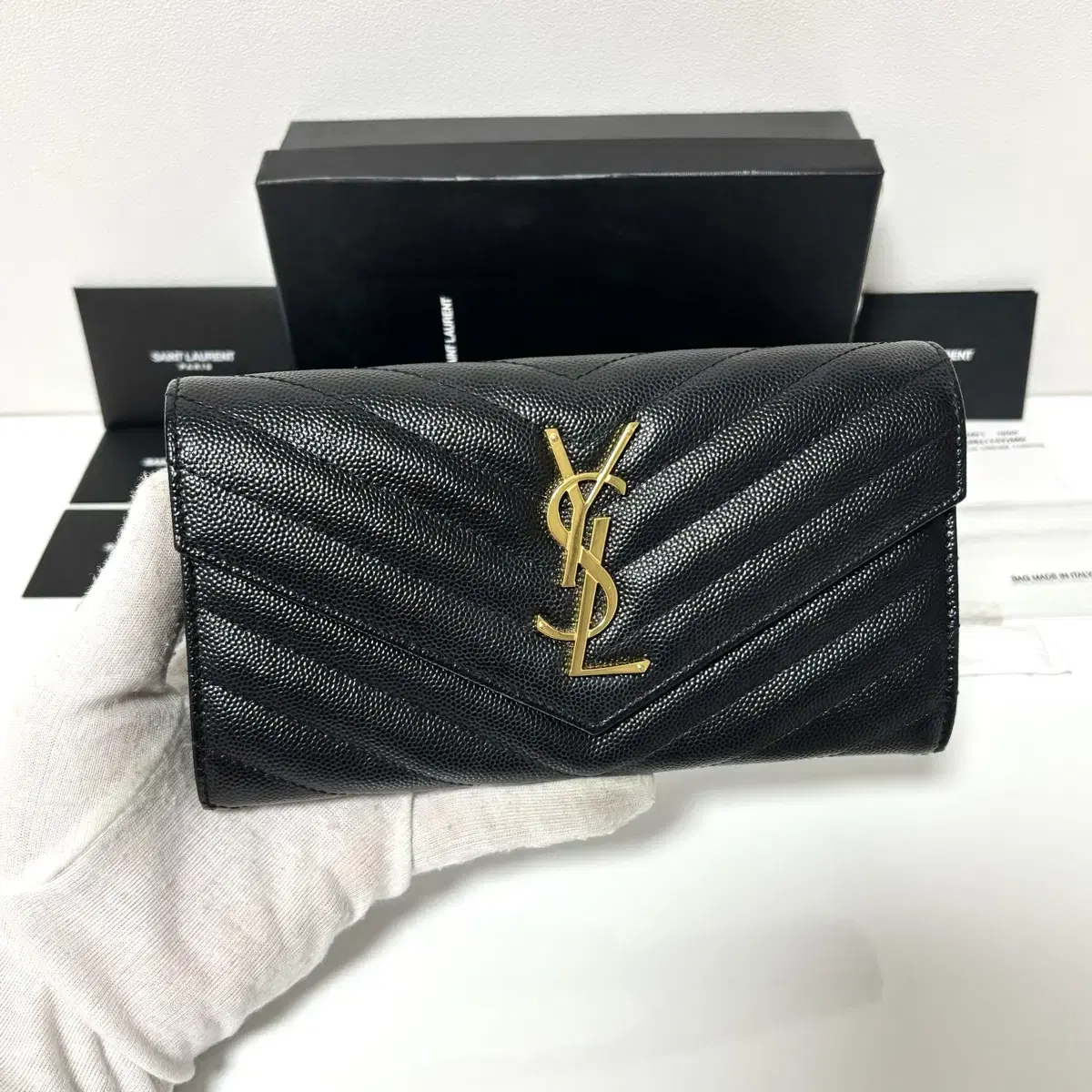 생로랑 YSL 로고 마틀라세 플랩 장지갑