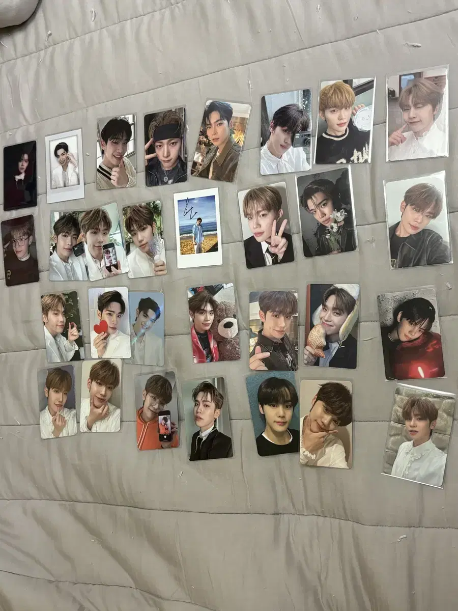 ZB1 photocard Sell in bulk (Kim Taerae a lot)