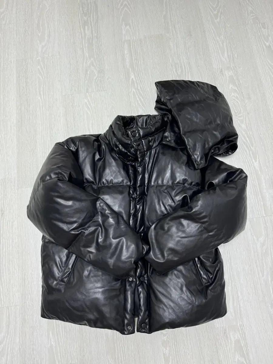 Insilence / Vegan Leather Duck Down Padded Jacket / L