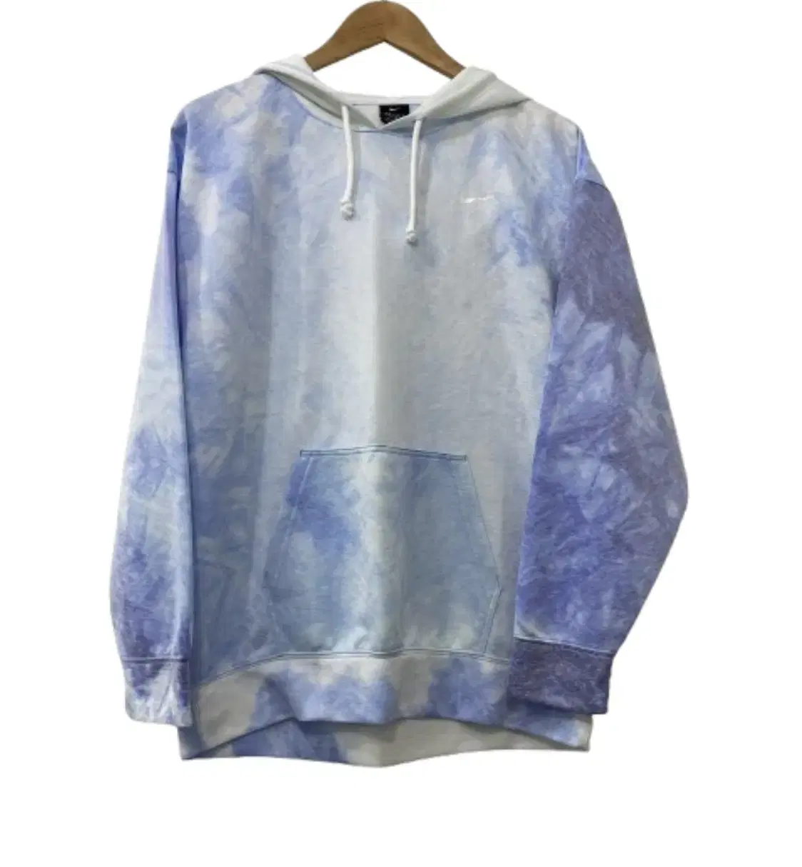 4426. nike tie-dye hoodie