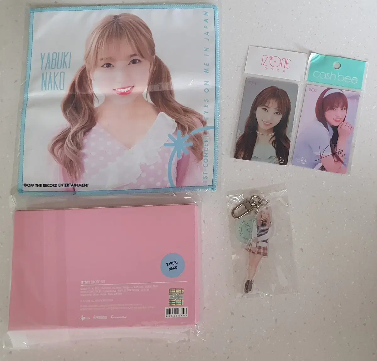 (Bulk)IZ*ONE Merchandise