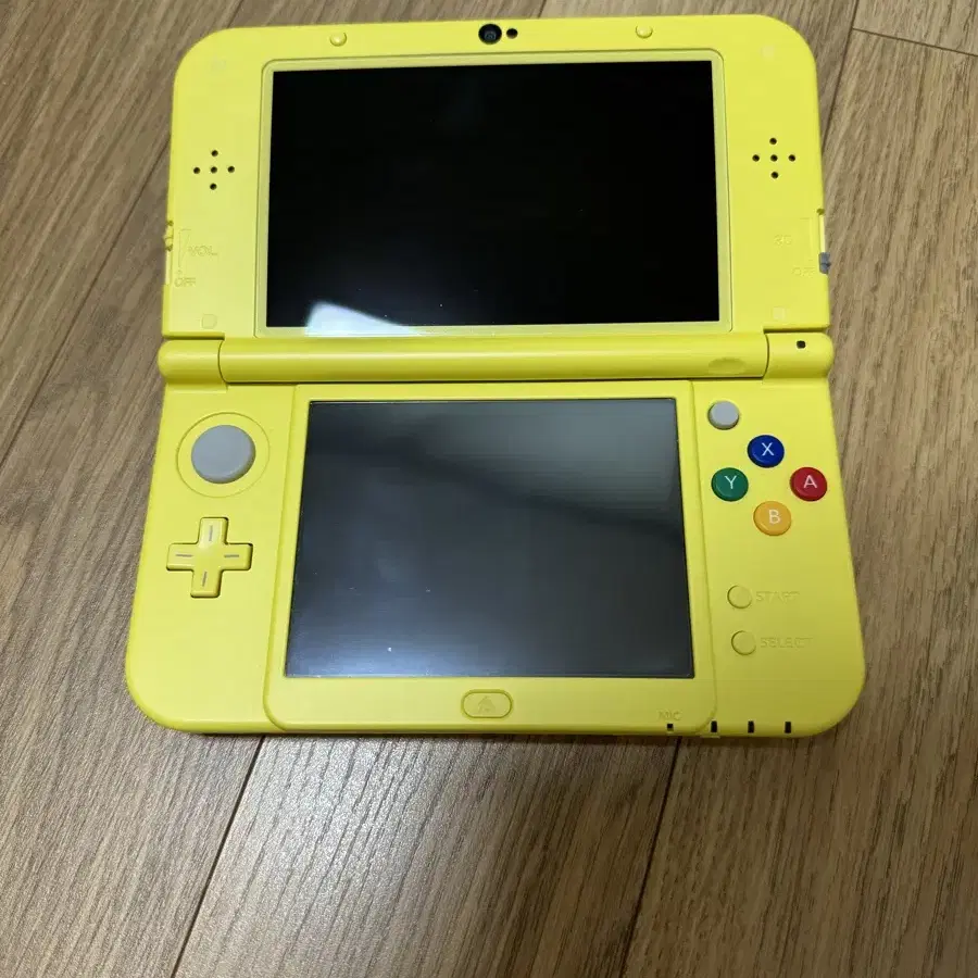 닌텐도 new 3ds xl 피카츄