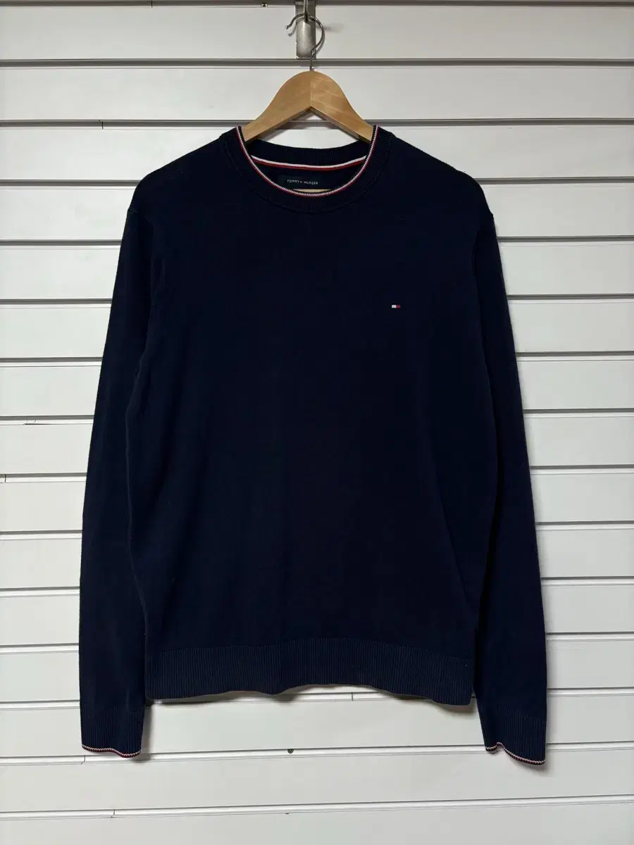 L Tommy Hilfiger Cashmere knit for Men