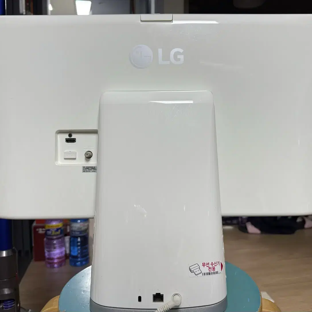 LG 일체형 컴퓨터 (LG24V56)